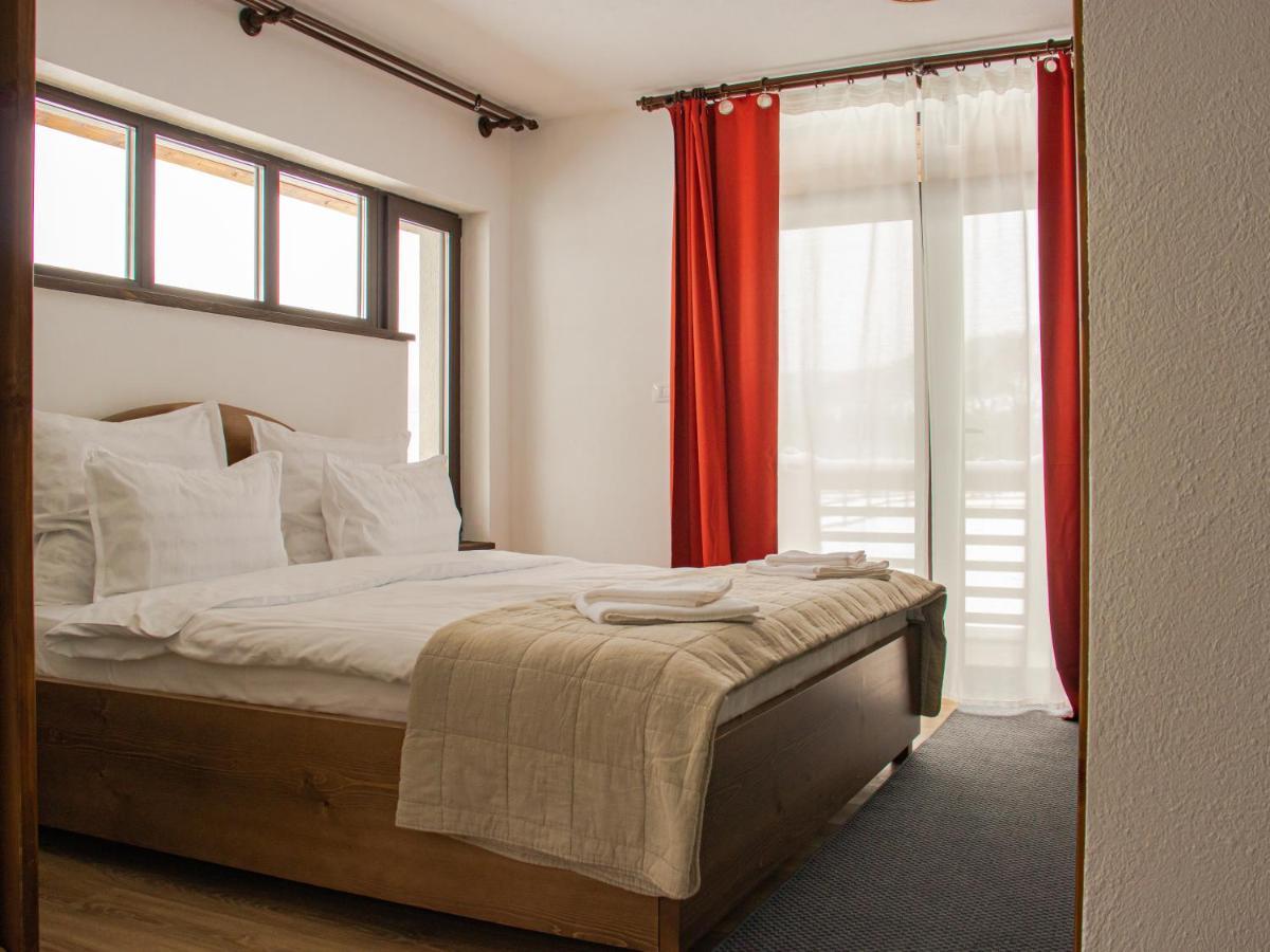 Botus Chalet Delut מראה חיצוני תמונה